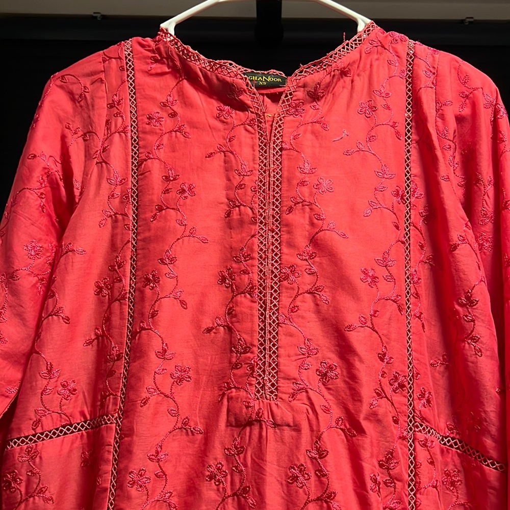 Aghanoor brand new Kurti and matching capri